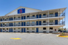 Отель Motel 6-Greenville, SC  Гринвилл